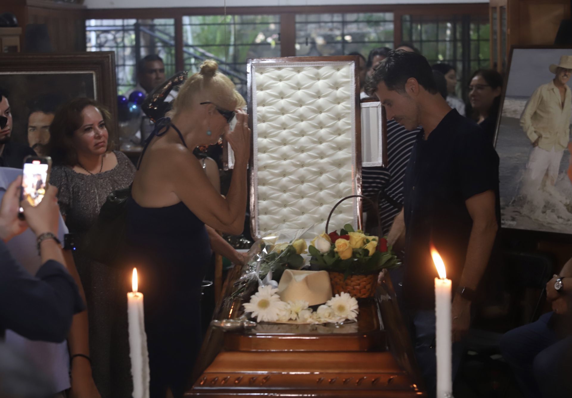 Funeral Garcia De Bolivar - 2026 Nichos y Lápidas
